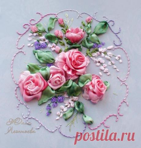(4) Facebook