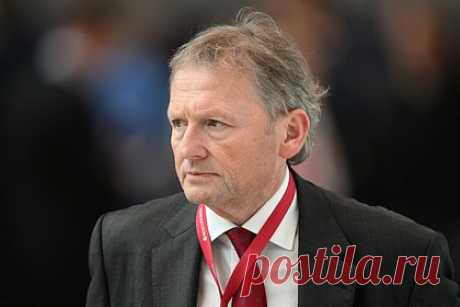 Борис Титов подтвердил уход с поста бизнес-омбудсмена. Бизнес-омбудсмен Борис Титов подтвердил свой уход с поста. «Кто следующий омбудсмен? Ответ на этот вопрос — абсолютная прерогатива президента», — сказал он. Титов уточнил, что его полномочия истекли еще летом, но до прихода преемника он будет координировать работу аппарата.