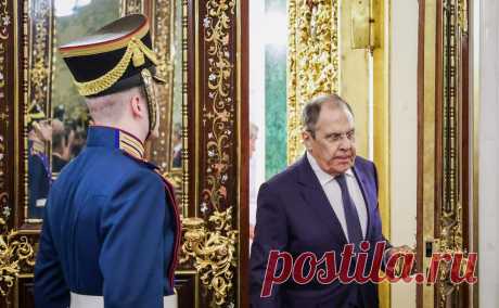 Лавров заявил о готовности России ко всем форматам переговоров по Украине. Министр иностранных дел подчеркнул, что любые контакты с участием первых лиц нужно «готовить предельно тщательно», а Москва готова к любому формату переговоров и не отказывается ни от двусторонних, ни от трехсторонних встреч