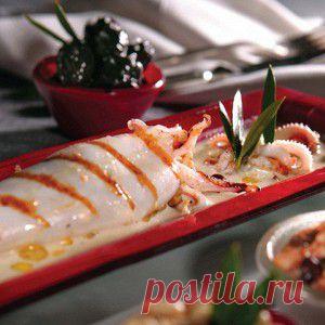 Кальмар, фаршированный оливками, кедровыми орешками и крабовым мясом рецепт – основные блюда