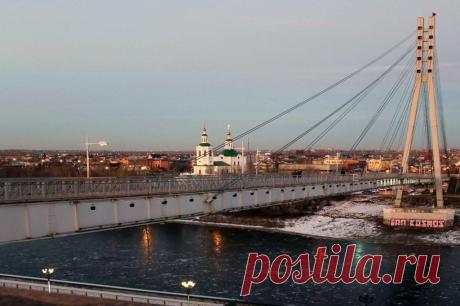 Мост влюбленных. Тюмень