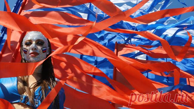 Космонавты с МКС поздравили соотечественников с Днем России