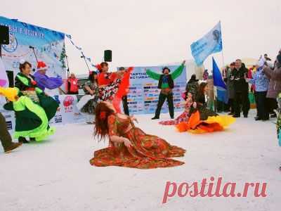 So hold annual Festival Winter fun in Uglich

Funny song and dance with the ensemble of local people's talents