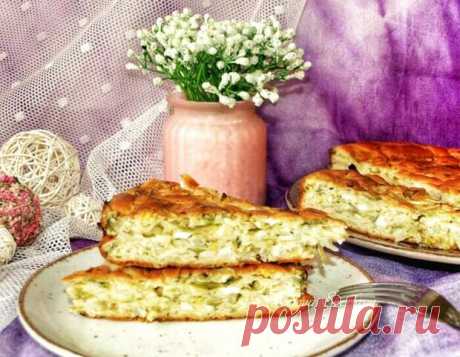 Заливной пирог с молодой капустой - Будет вкусно - 20 мая - 43081901517 - Медиаплатформа МирТесен Нежный сочный пирог c молодой капустой. Молодую капусту не надо предварительно обжаривать. Специями и приправами лучше не увлекаться. ИНГРЕДИЕНТОВ НА 5 ПОРЦИЙ Тесто мука 150 г яйца куриные 3 шт. сметана 15% 200 г растительное масло 50 г соль 1 ч. л. сахар ½ ч. л. разрыхлитель 2 ч. л. Начинка - 20 мая - 43081901517 - Медиаплатформа МирТесен