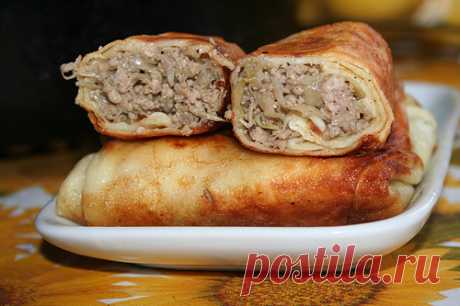 Блинчики фаршированные мясом с капустой.