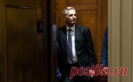 Республиканцы предложили не помогать Украине для предотвращения шатдауна. С 1 октября правительство США может приостановить деятельность из-за расхождения конгрессменов по бюджету, лидер республиканцев призвал исключить поддержку Киева для решения вопроса. Байден обвиняет его в желании «ужасной сделки»