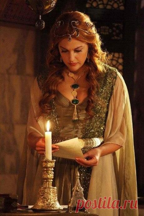 Самые прекрасные современные актрисы: Мерьем Узерли