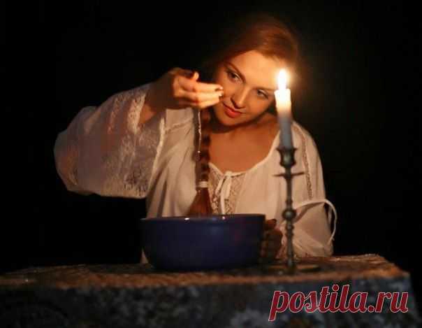 СЛАВЯНСКИЙ ОБРЯД ВЫШЕПТЫВАНИЯ НА ВОДУ.