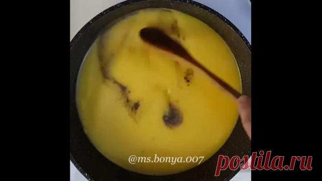 Приготовьте вкусный и очень быстрый сырный суп с грибами.