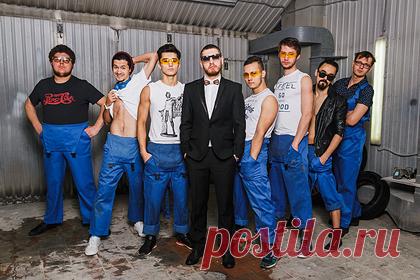 Казанский молодежный театр откроет филиал в Мордовии. Казанский молодежный театр на Булаке откроет филиал в Саранске, Республика Мордовия. Новый филиал будет работать согласно стратегии молодежного театра. Там будут запущены ключевые спектакли театра на Булаке, а позже будет разработан уникальный репертуар. Открытие филиала запланировано на 2023 год.