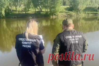 Завернутую в пакет новорожденную нашли у озера в российском регионе