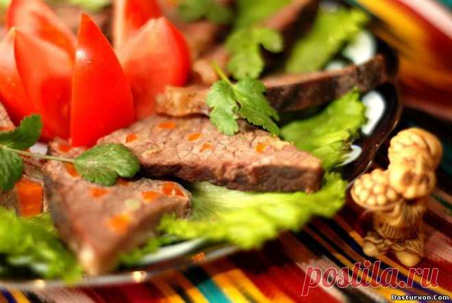 Праздничная мясная закуска.