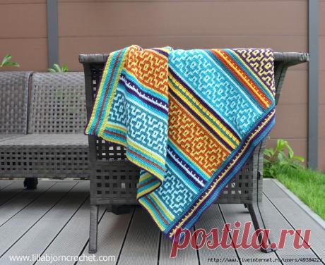 Плед Nya Mosaic Blanket от Tatsiana Kupryianchyk (Lilla Björn) - яркий, позитивный, очень летний.