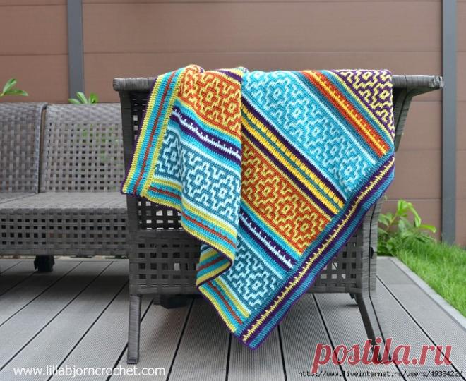 Плед Nya Mosaic Blanket от Tatsiana Kupryianchyk (Lilla Björn) - яркий, позитивный, очень летний.