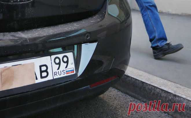 Власти предложили лишать прав на 1,5 года за сокрытие номеров. Водителей предлагается лишать прав на срок от одного года до полутора лет за сокрытие номеров, а также за повторную езду без номеров