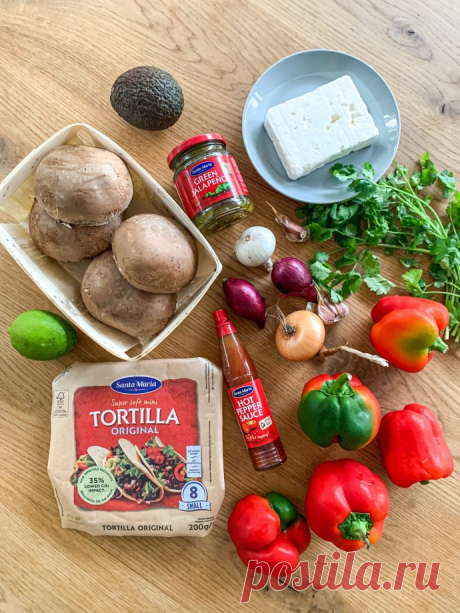 Takai su greitai paruošiama vegetariška Fajita | Sezoninė virtuvė | Maistas pagal metų laikus Vakarai vis tamsyn, o mes ir toliau antradieniais mėgaujamės takų vakarienėmis. Šiam antradieniui parinkau vegetarišką Fajita receptą. Kol dar turguje galima įsigyti vietinių įvairiaspalvių paprikų, v