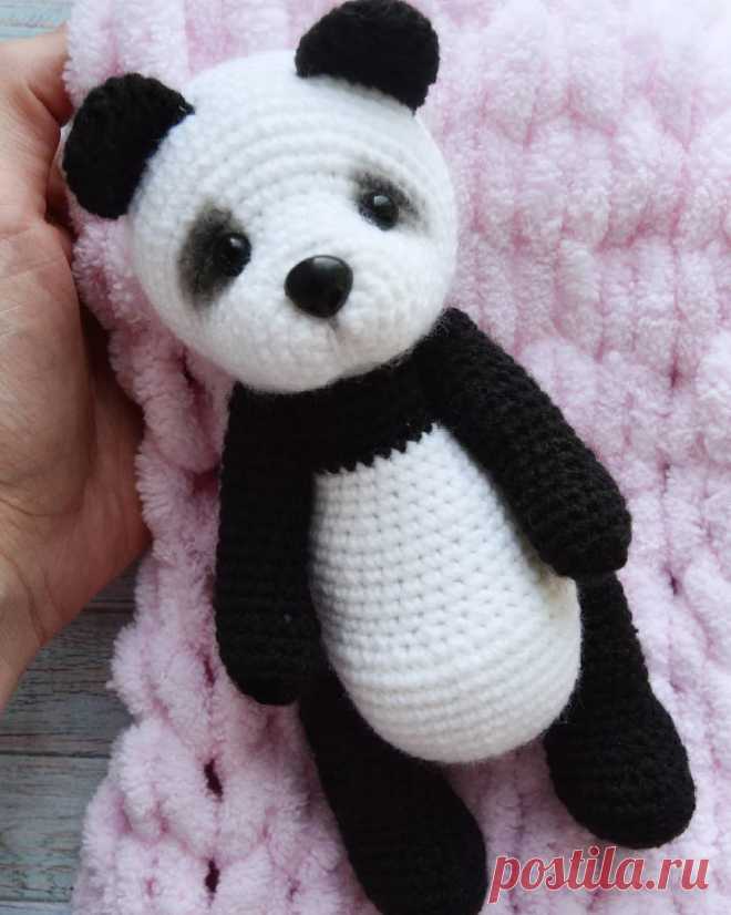 PDF Пандочка. FREE amigurumi crochet pattern. Бесплатный мастер-класс, схема и описание для вязания амигуруми крючком. Вяжем игрушки своими руками! Панда, медведь, мишка, медведица, медвежонок, panda, teddy bear, suportar, bär, ours, medvěd. #амигуруми #amigurumi #amigurumidoll #amigurumipattern #freepattern #freecrochetpatterns #crochetpattern #crochetdoll #crochettutorial #patternsforcrochet #вязание #вязаниекрючком #handmadedoll #рукоделие #ручнаяработа #pattern #tutorial #häkeln #amigurumis