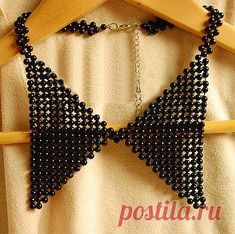 Воротник-бабочка из бисера Долчье
