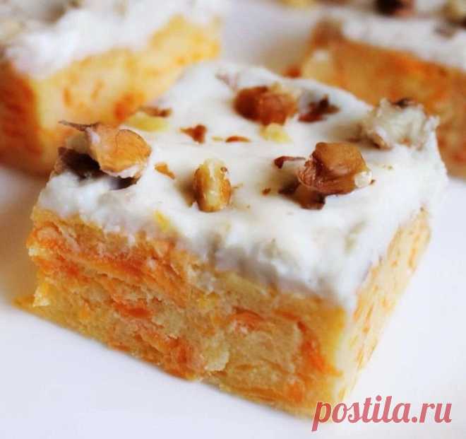 ВКУСНАЯ МОРКОВНАЯ ЗАПЕКАНКА  
 
 ИНГРЕДИЕНТЫ  
 
-Творог 5%- 360гр 
-Морковь- 200гр 
-Яйцо- 2шт 
-Манная крупа твердых сортов- 6стл 
-Сах зам - 70гр 
-Разрыхлитель- 1/2чл 
-Соль- щеп 
⠀⠀⠀⠀⠀⠀⠀⠀⠀ 
Крем: 
-Творожный сыр- 100гр 
-Сах зам- по вкусу 
-Молоко- 1-2стл 
-Грецкий орехи- 5шт 
 
 ПРИГОТОВЛЕНИЕ  
⠀⠀⠀⠀⠀⠀⠀⠀⠀ 
-Морковь натереть на крупной тёрке 
-Взбить в течение 2-3мин яйца с сах замом  и солью 
-Добавляем к яичной смеси творог, манную крупу, морковь и разрыхлитель 
-Тща...