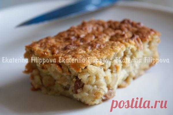 Пирог из корня сельдерея с кедровыми орешками.