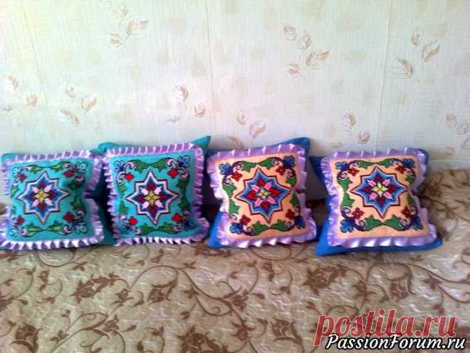 Диванные подушки
