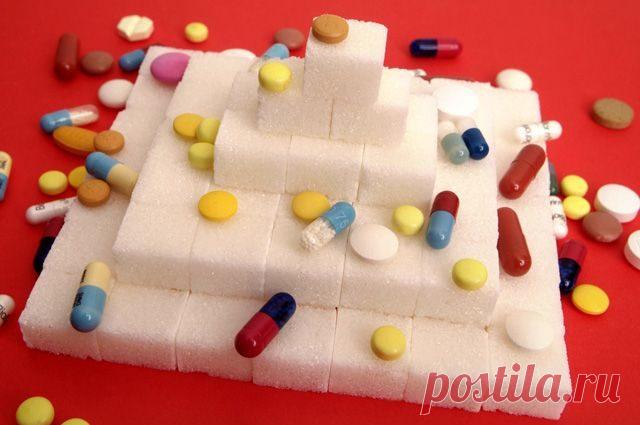 У больных сахарным диабетом к сладостям отношение особое. Чтобы держать болезнь в узде, многие из вчерашних сладкоежек подчас полностью исключают эти продукты из своего рациона. Правильно ли это?