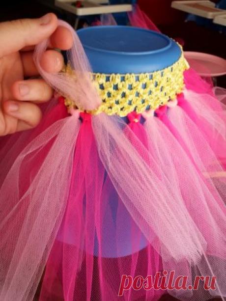 Triplets + Toddler: DIY Tutus и высокие юбки стула