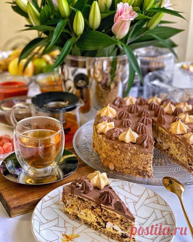Готовим «Киевский торт» дома: простой и вкусный рецепт