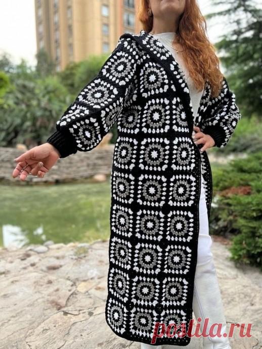 Кардиган квадратными мотивами крючком