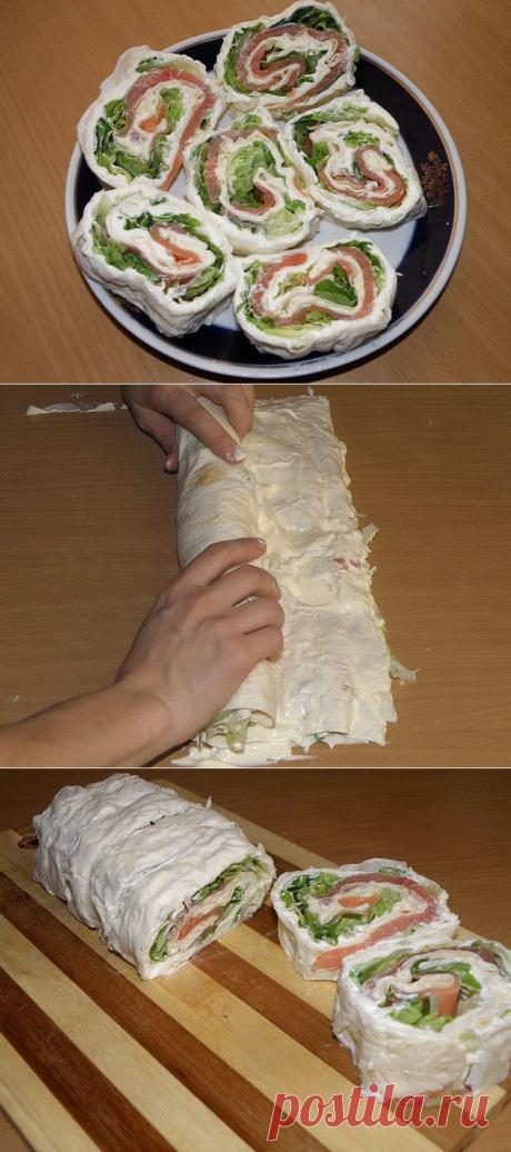 Рулет из лаваша с семгой