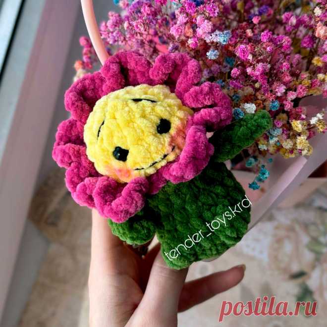 PDF Цветочек крючком. FREE crochet pattern; Аmigurumi toy patterns. Амигуруми схемы и описания на русском. Вязаные игрушки и поделки своими руками #amimore - плюшевый цветочек, маленький цветок из плюшевой пряжи, цветы к 8 марта.
