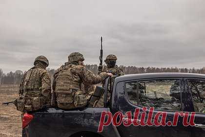 Названы построившие карьеру в России и вступившие в ВСУ актеры. Названы украинские актеры, которые построили карьеру в России и вступили в ряды Вооруженных сил Украины (ВСУ). Среди них — Анатолий Пашинин, который стал известен благодаря съемкам в российском фильме «Адмирал» 2008 года, Александр Печерица, сыгравший в сериале «1941», Александр Тритенко и другие.