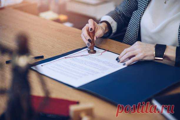 Для каких сделок вам обязательно понадобится обратиться к нотариусу Обращение к нотариусу процедура достаточно дорогостоящая. По действующему законодательству некоторые сделки обязательно должны быть ...