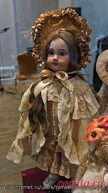 Антикварные куклы ..