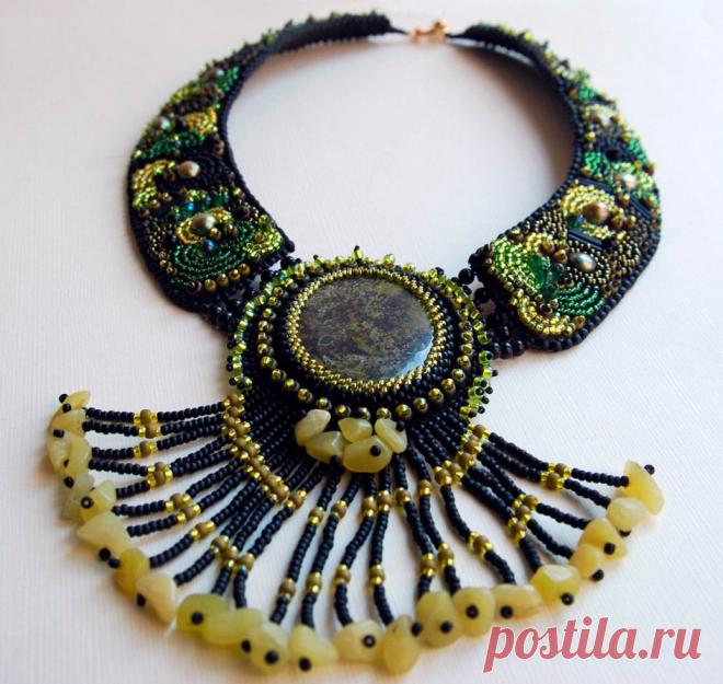 История бисера кратко Всё из бисера и о бисере плетём и вышиваем. Учимся плести и вышивать бисером, уроки и техники бисероплетения, мастер классы, схемы для вышивания бисером