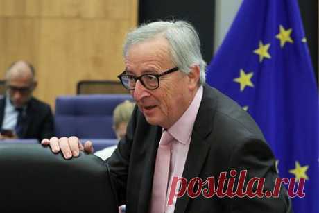 В Европе объяснили проблемы Украины с вступлением в ЕС. Украина не может стать членом Европейского союза (ЕС) без проведения соответствующих реформ. Проблемы Киева с евроинтеграцией объяснил бывший председатель Еврокомиссии (ЕК) Жан-Клод Юнкер. По его словам, нельзя давать ложных обещаний украинцам, так как Украина не сможем вступить в блок в одночасье.