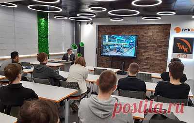 Как компании растят профессионалов со школьной скамьи. Для любого предприятия сотрудники - основная ценность. Многие компании готовы растить таланты буквально со школьной скамьи. Детей знакомят с востребованными специальностями, которые можно получить, поступив в колледж. Такой отраслевой подход к подготовке кадров, когда предприятия получают мотивированных и квалифицированных работников, активно поддерживается на государственном уровне и в образовательной среде. В материале ТАСС рассказываем,…