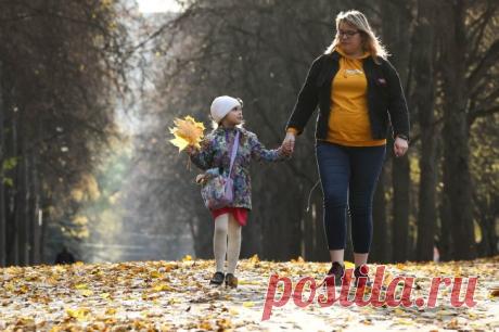 Синоптик рассказал, какая погода будет в нерабочие дни Нерабочие дни, введенные из-за распространения коронавируса, в центральных регионах России будут дождливыми, но теплыми. Об этом сообщил руководитель прогностического центра "Фобос" Александр Шувалов.