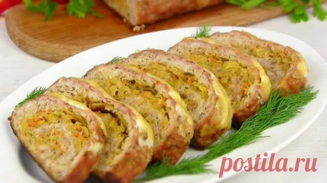 Французский рулет из курицы с капустой Ингредиенты: 
700 г фарша из куриной грудки700 г белокочанной капусты,2 луковицы,1 ст ложка томатной пасты,2 ч ложки растительного масла,1 яйцо,2 ч ложки горчицы,соль,перецПриготовление: 
Одну луковицу измельчите и спассеруйте на растительном масле.Капусту нарежьте тонкой соломкой,...