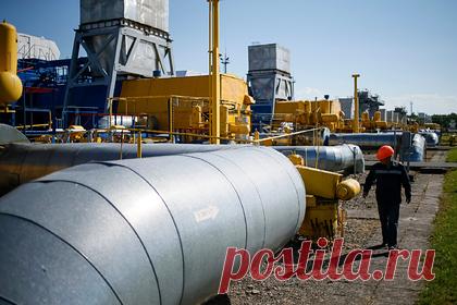 «Газпром» начал рассылку уведомлений о переходе оплаты за газ в рублях. «Газпром» начал рассылать уведомления о переходе оплаты за газ в рублях. «"Газпром" как российская компания безусловно и в полной мере соблюдает требования российского законодательства. Уведомления о новом порядке расчетов в российских рублях сегодня официально направляются контрагентам», — сообщили в компании.