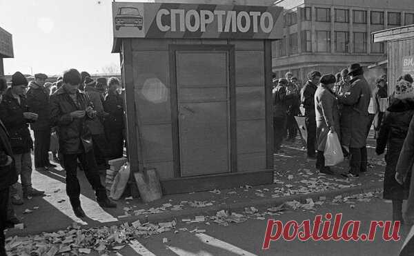 Марки, монеты, значки, фантики и жажда быстрого обогащения. | Сергей Раевский | Яндекс Дзен