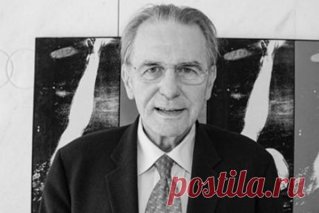 Умер бывший президент МОК Жак Рогге. Умер бывший президент Международного Олимпийского комитета (МОК) Жак Рогге. Функционер скончался в возрасте 79 лет. Причины смерти не сообщаются. Бельгиец возглавлял организацию с 2001 по 2013 год. Во время его работы в МОК право принять зимнюю Олимпиаду 2014 года получил Сочи.
