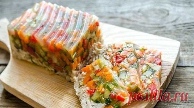 ЗАЛИВНОЕ И ХОЛОДЕЦ НА НОВЫЙ ГОД: ТОП-8 РЕЦЕПТОВ