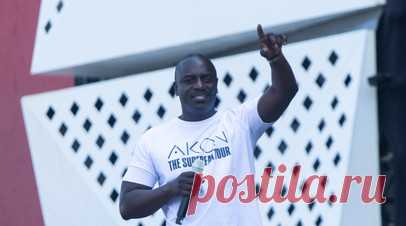 Зрителей концерта Akon в Сочи эвакуировали из зала на 20 минут. Один из зрителей концерта Akon в Сочи рассказал RT, что людей во время воздушной тревоги эвакуировали из зала на 20 минут. Читать далее