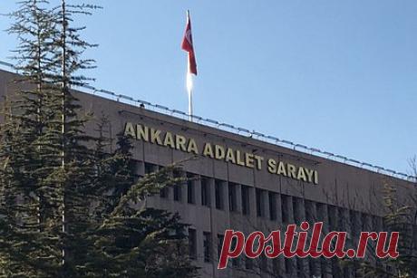 Стало известно об организаторе убийства российского посла Карлова в 2016 году. Один из предполагаемых организаторов убийства посла России в Анкаре Андрея Карлова живет в штате Техас, США, и активно помогает турецким исламским радикалам из организации проповедника Фехтухаллаха Гюлена (FETÖ), предоставляя им американские визы через подставные коммерческие компании.