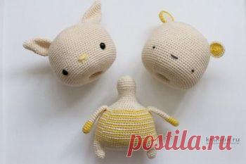 Описание вязания крючком игрушки «CHANGE-IMAGE-TOY» (игрушка смени образ) Работа Александры Янковской. Этот небольшой и скромный труд расскажет вам, как создавать необычную игрушку, имеющую одно тело и две (или более) головы. Конечно,