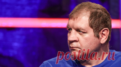 Работавший во ФСИН известный ведущий: Емельяненко в камере наводил свои порядки. Ведущий шоу «Натальная карта» Дмитрий Журавлёв, работавший в прошлом конвоиром во ФСИН, вспомнил, как перевозил в тюрьму известного бойца Александра Емельяненко. Читать далее