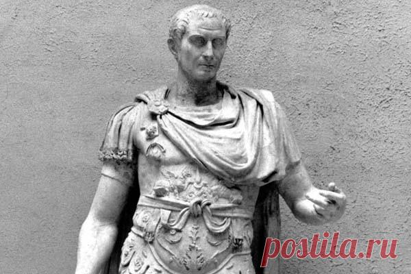 Духи Юлия Цезаря воссоздали парфюмеры Эксперты из Ассоциации парфюмерной культуры и туризма воссоздали духи, которыми пользовался римский диктатор Юлий Цезарь. Их рецепт установили по археологическим находкам и историческим источникам.В состав духов вошли цветы ириса и горной розы, которые пользовались большим спросом в...