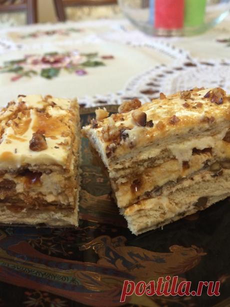 Египетский торт, без сливок но с печеньем.