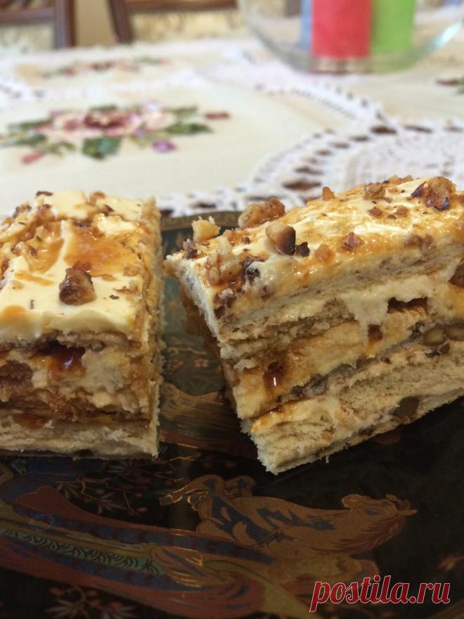 Египетский торт, без сливок но с печеньем.